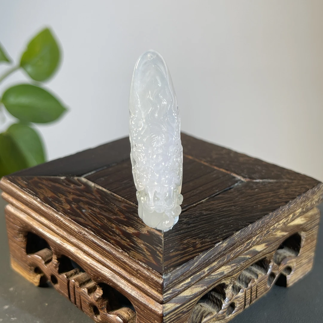 JTW05-71 天然缅甸A货翡翠  龙牌