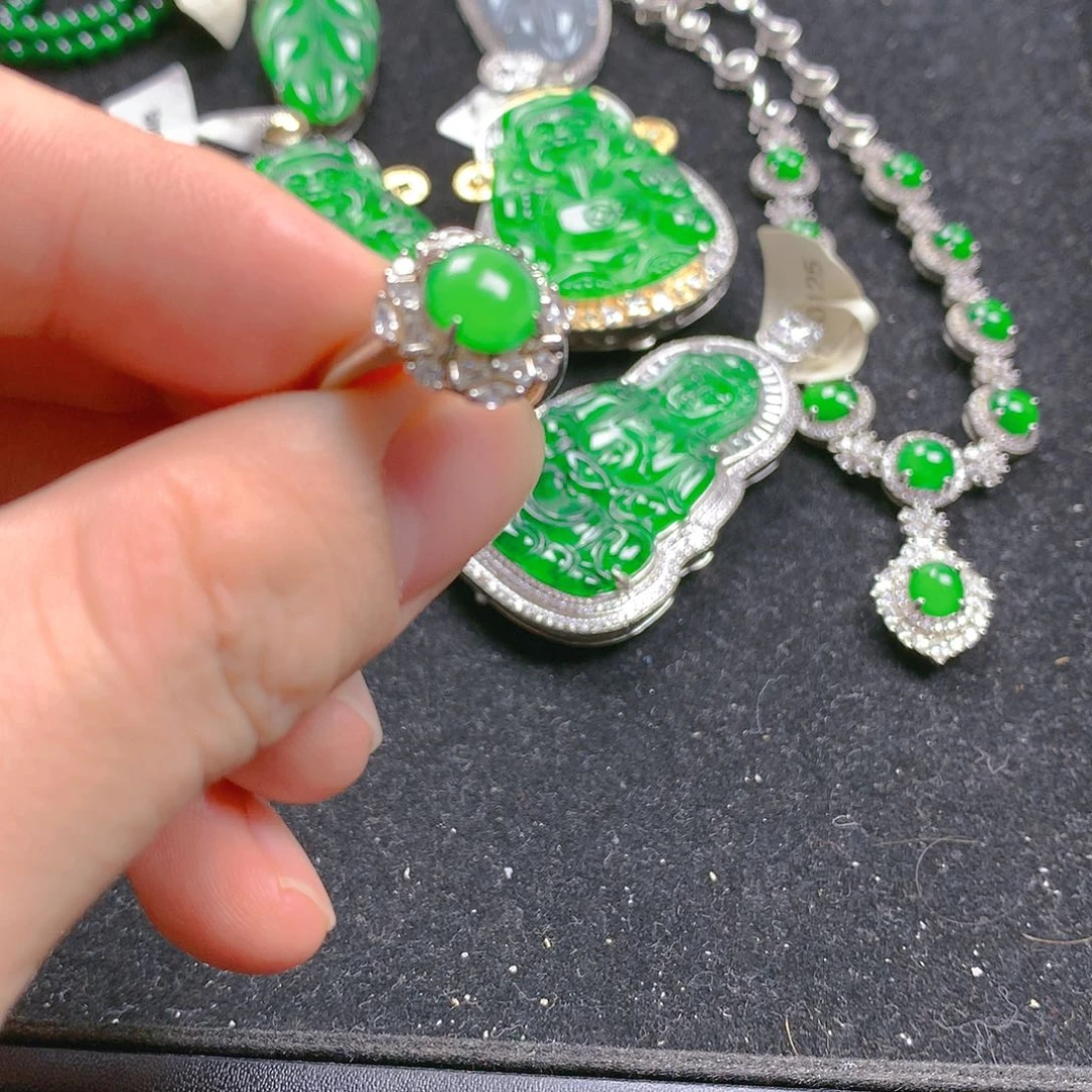 颈饰银S925镶嵌翡翠翡翠