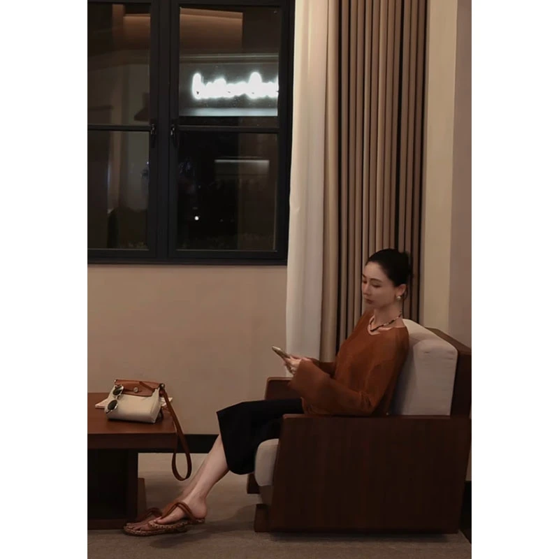 韩系松弛感穿搭夏季薄款休闲百搭长袖上衣高腰a字黑色半身裙长裙