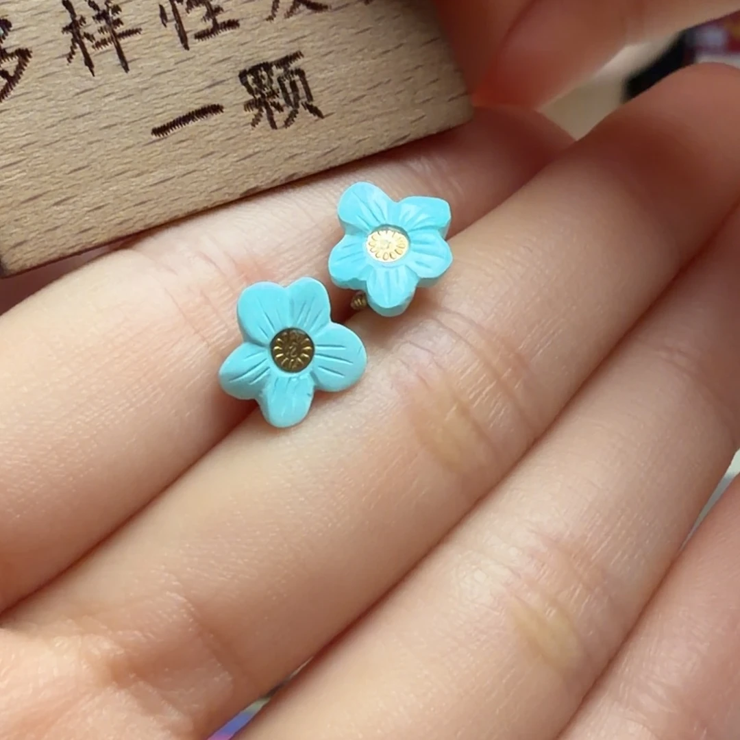 绿松石未镶嵌颈饰