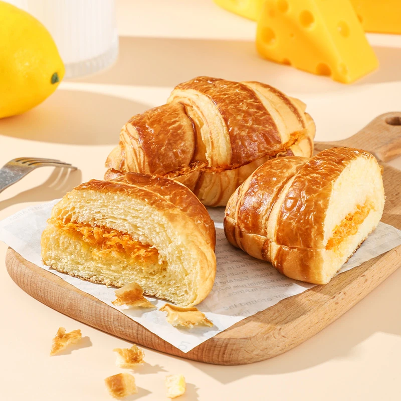 布鲁托碱水牛角包可颂早餐面包奶酪包碱水面包零食下午茶蛋糕点心