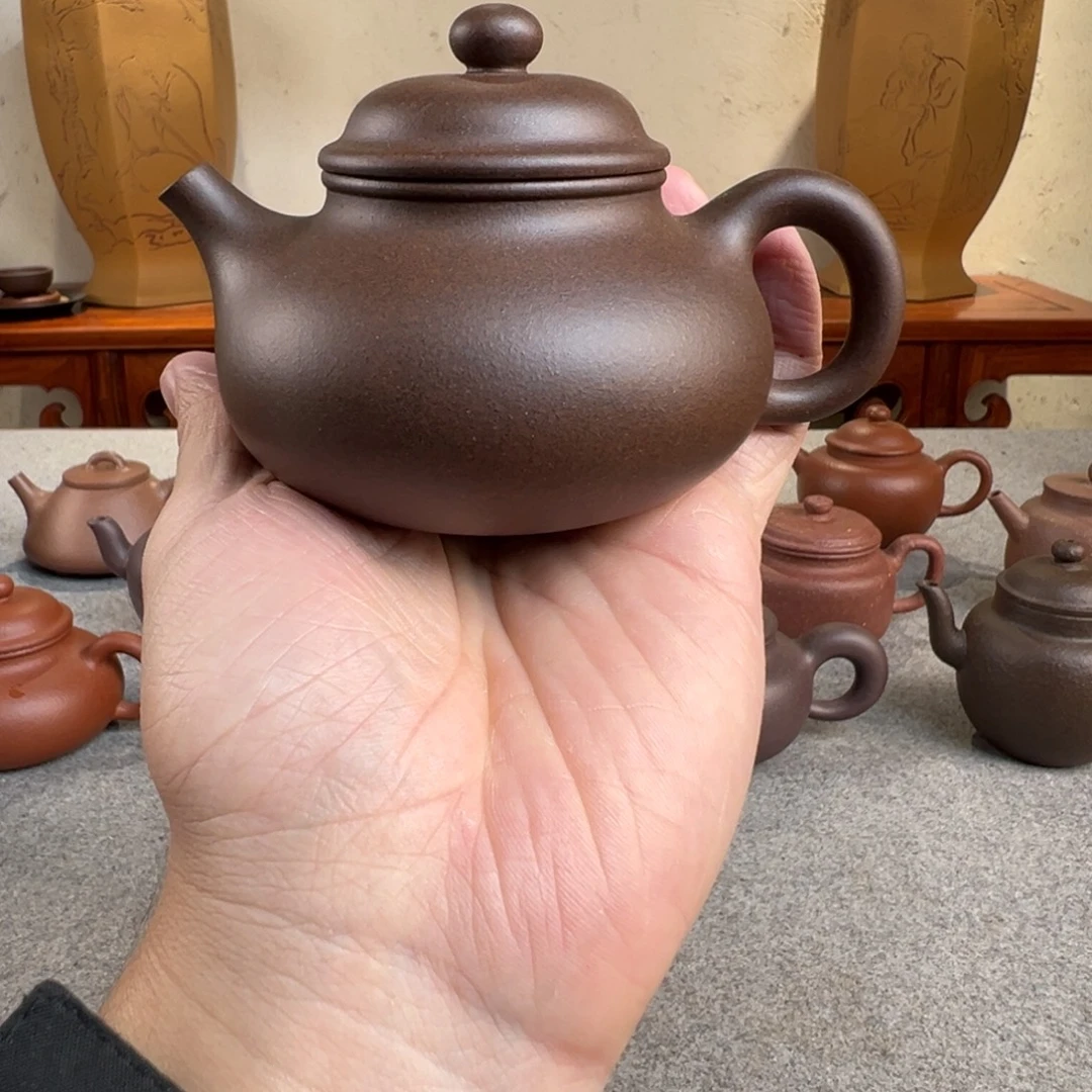 容天 黑星土老紫泥泥半手工 160cc