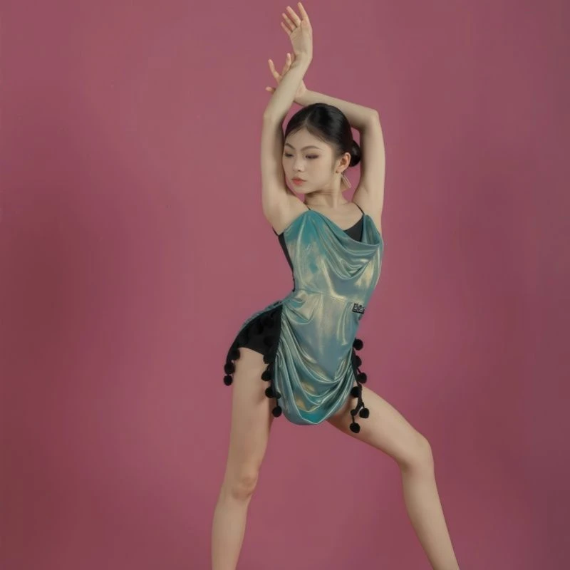 女童拉丁舞训练服表演演出服装专业新款夏季吊带儿童练功拉丁舞裙