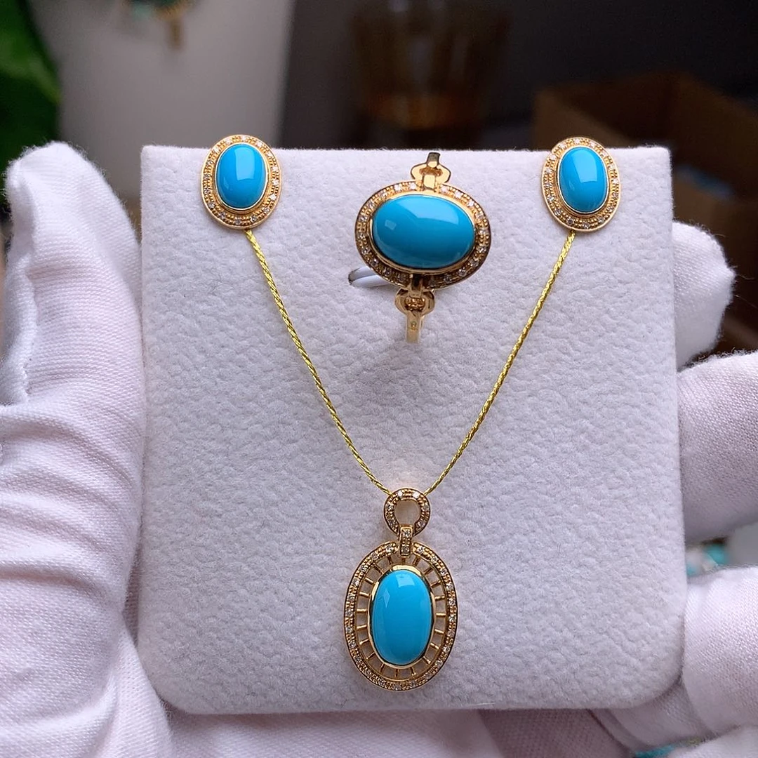 18K金镶嵌绿松石珠宝奇石