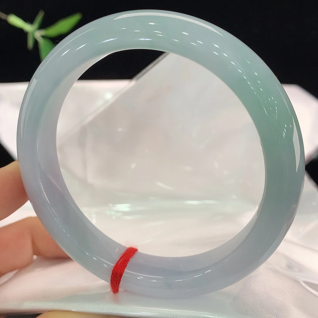 翡翠未镶嵌手镯0423