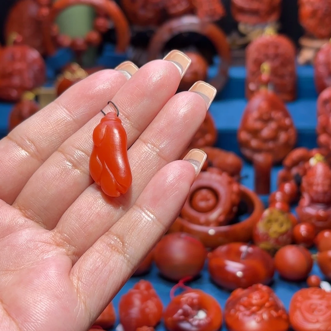 银S925镀金镶嵌雕刻南红玛瑙