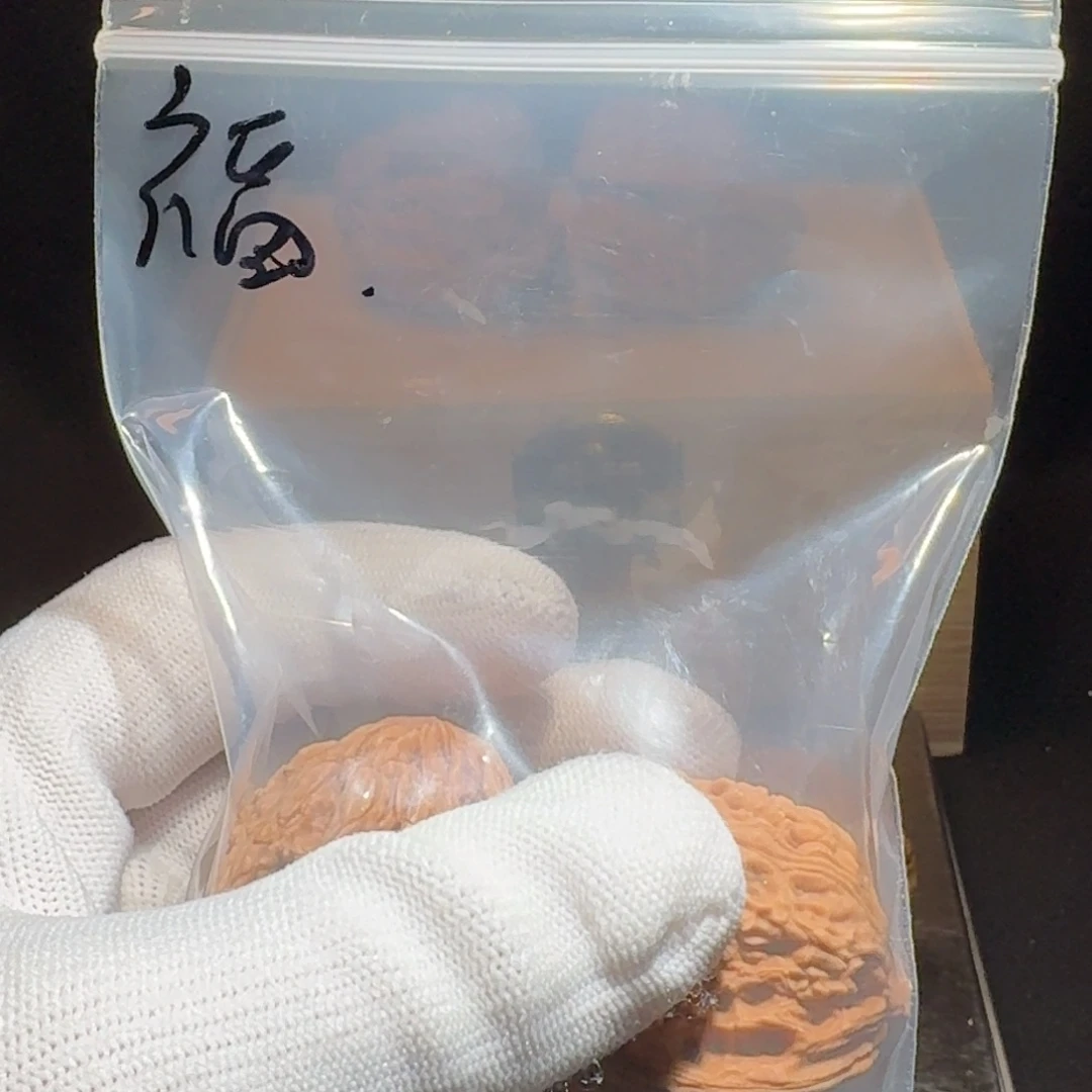 文玩核桃把件事**为8号链接