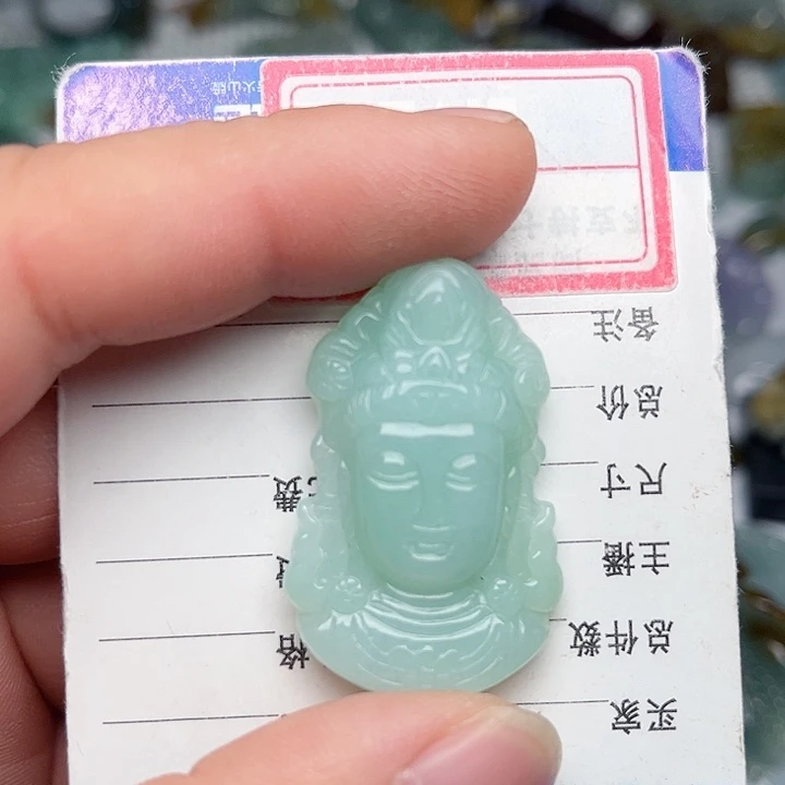 翡翠颈饰未镶嵌观音头