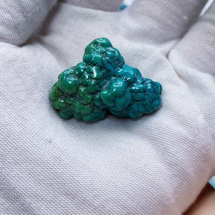 绿松石未镶嵌饰品