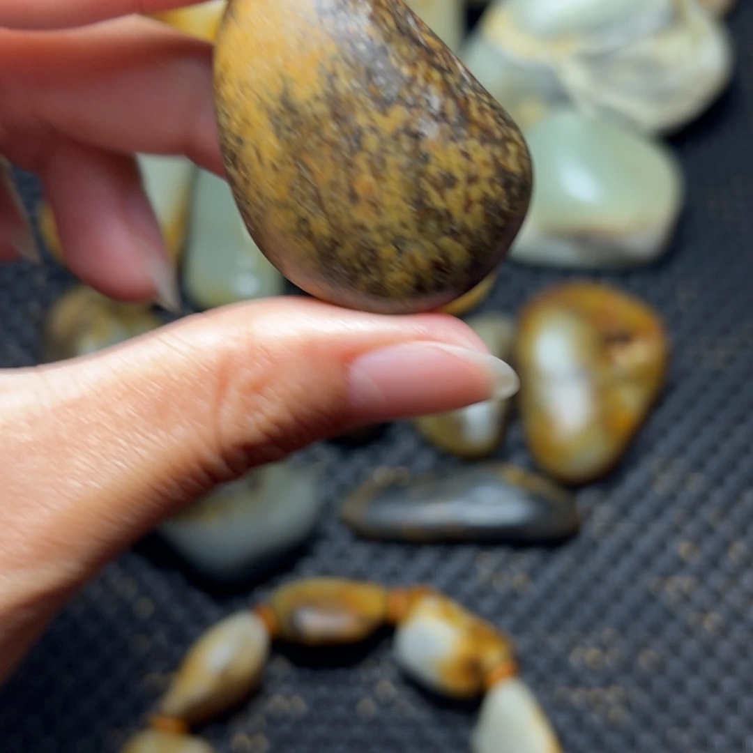 未镶嵌和田玉挂件72