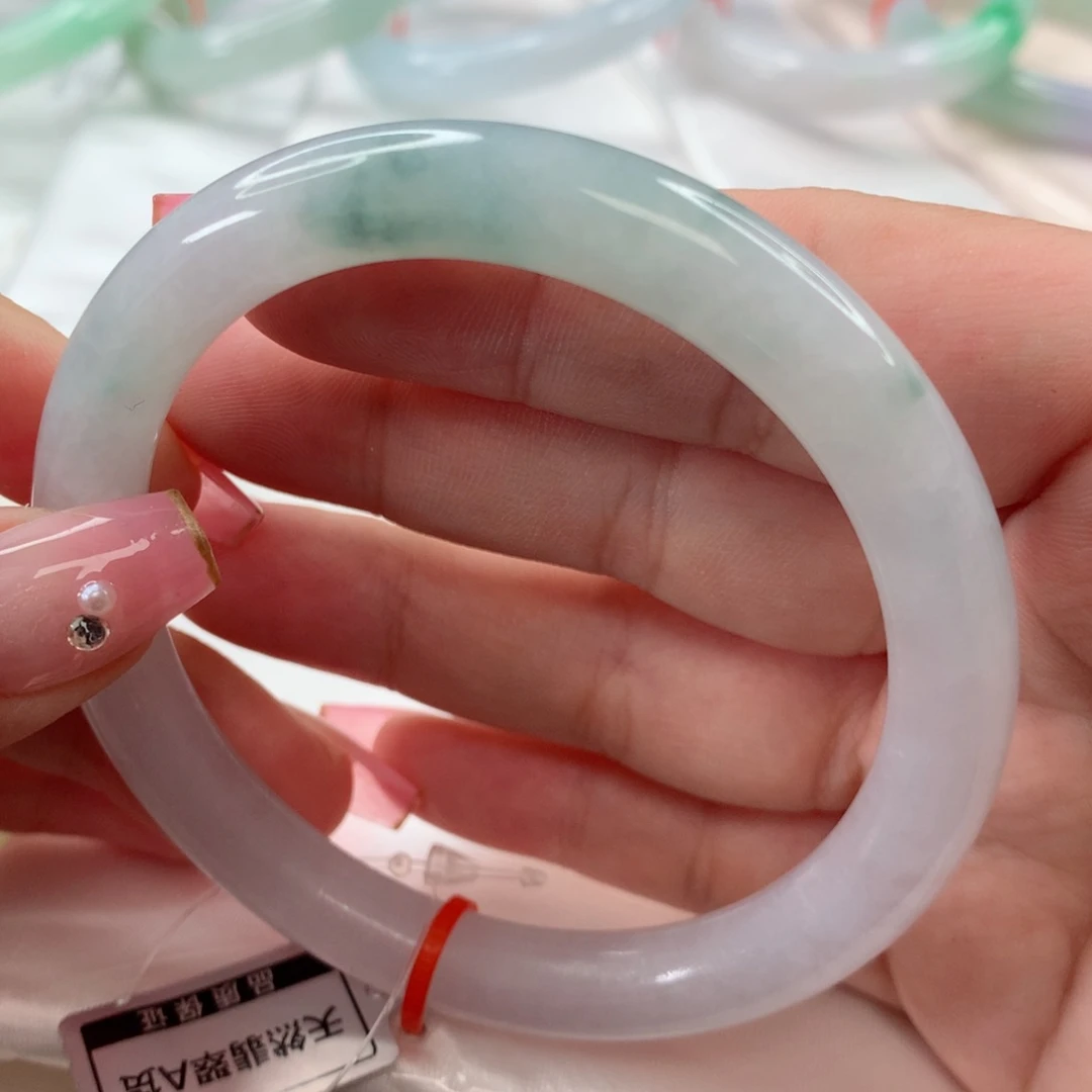 翡翠手镯未镶嵌57.7圈口