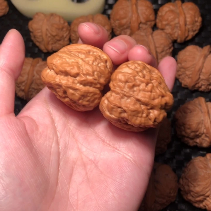 文玩核桃把件嫑**您四开34