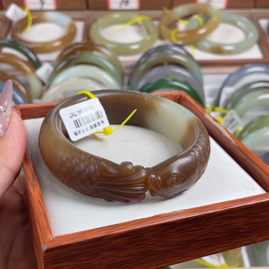 【闪购商品】和田玉手镯未镶嵌57.1