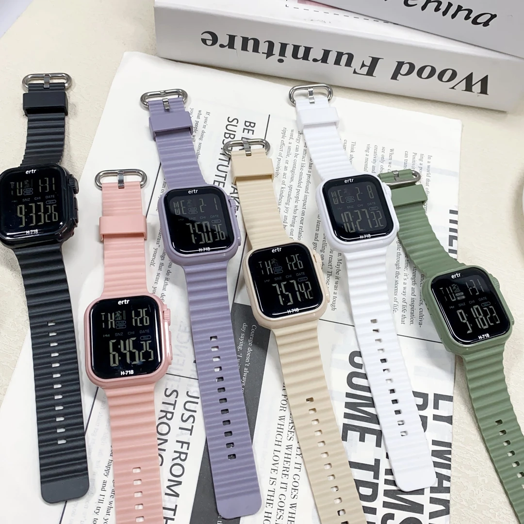 初中生高颜值多功能防水方形电子手表可定闹钟潮流百搭考试专用