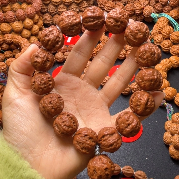 文玩核桃吊坠桃筋龙脊