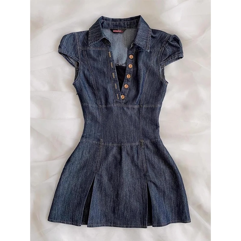 辣妹复古牛仔V领连衣裙女2025夏季新款高级感收腰显瘦气质A字裙子
