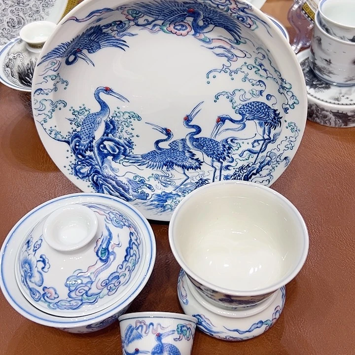 摆件陶景德镇陶瓷学院等多家单位建立