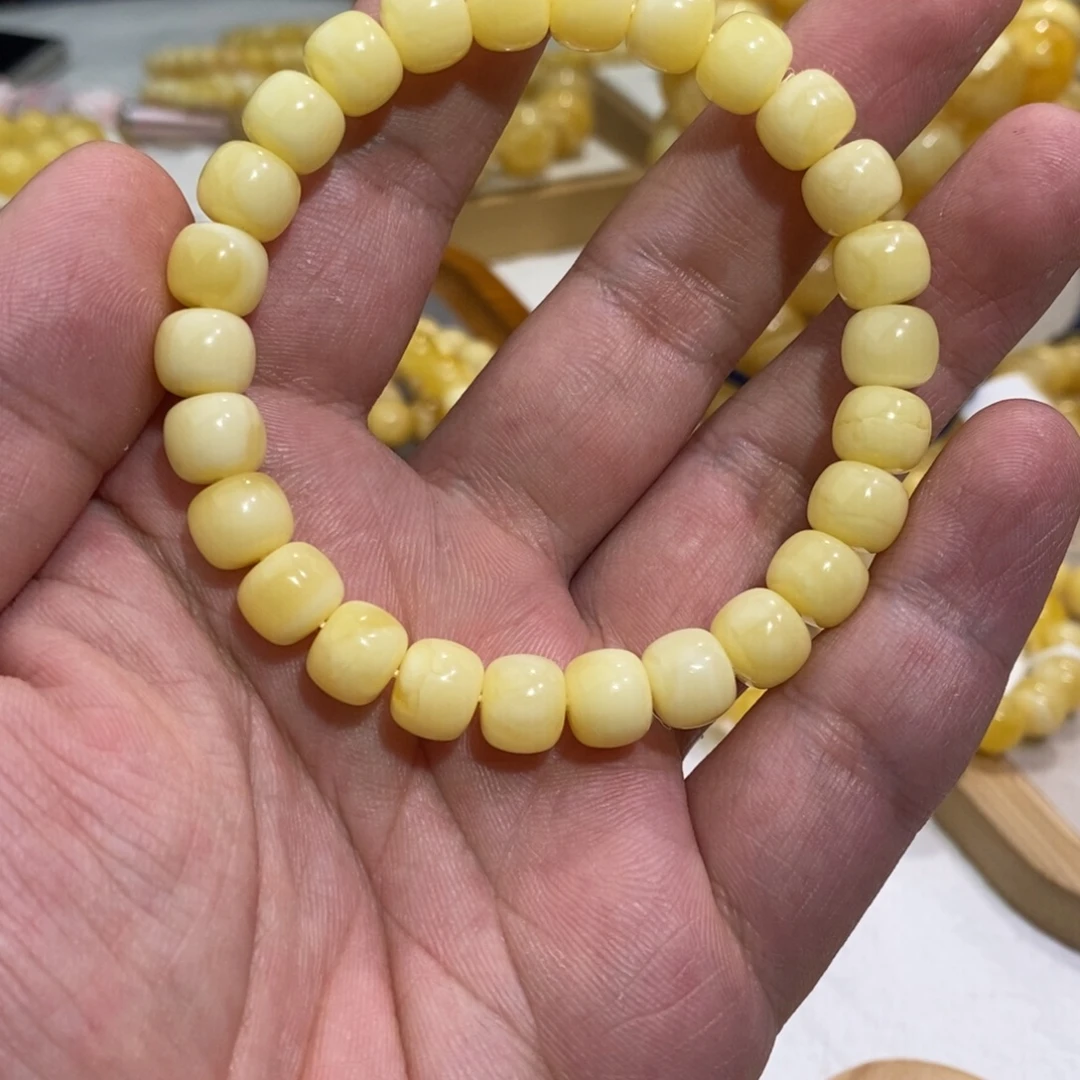 蜜蜡未镶嵌手串浓白