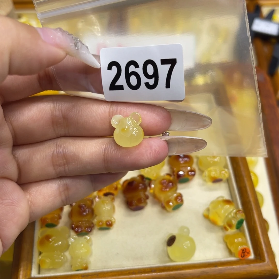 琥珀未镶嵌珠宝奇石