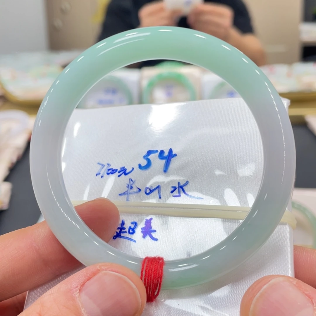 未镶嵌手镯翡翠翡翠