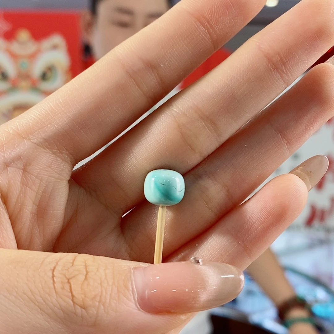 悦***ℋ绿松石未镶嵌珠宝奇石