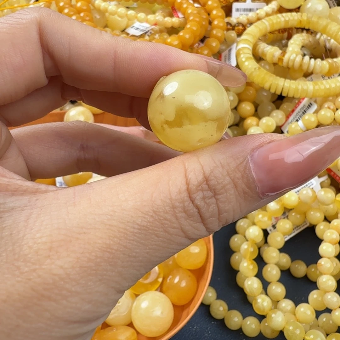 琥珀未镶嵌珠宝奇石