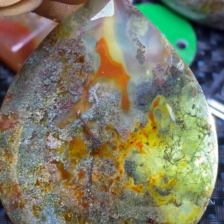 玛瑙/玉髓颈饰未镶嵌