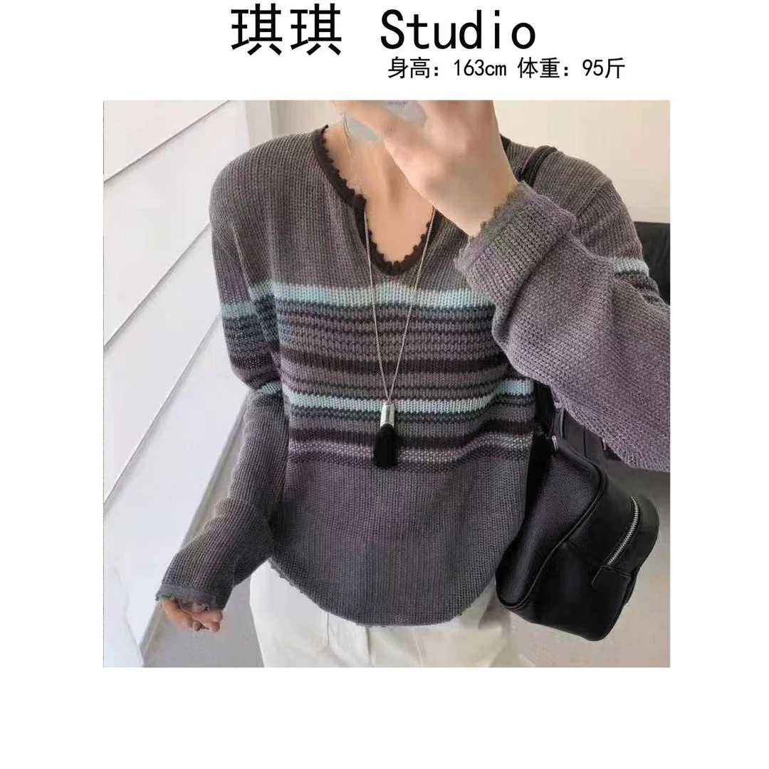 《琪琪家》早秋新款重工设计睫毛领口拼色条纹宽松显示减龄上衣-CS