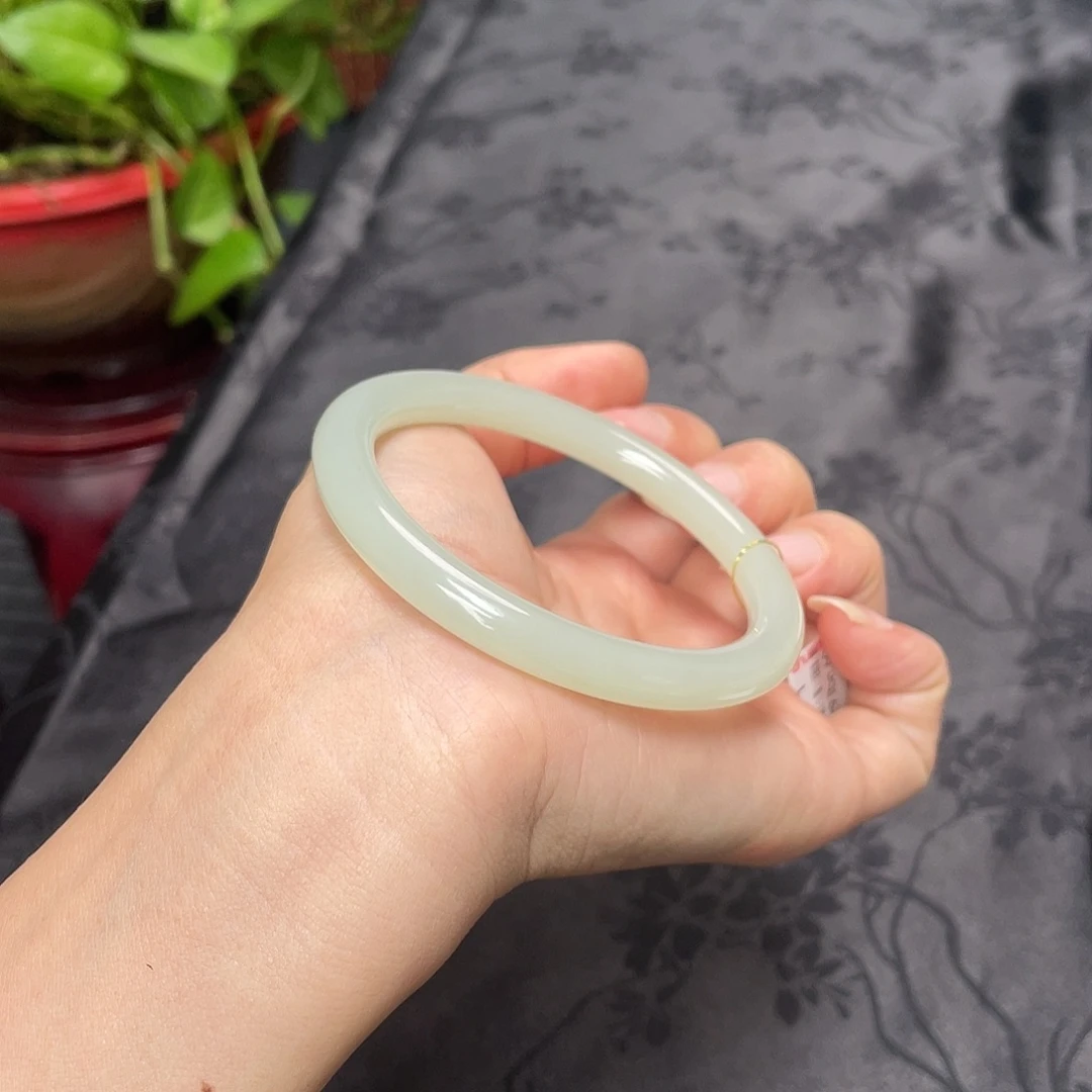 和田玉未镶嵌手镯-且末蓝