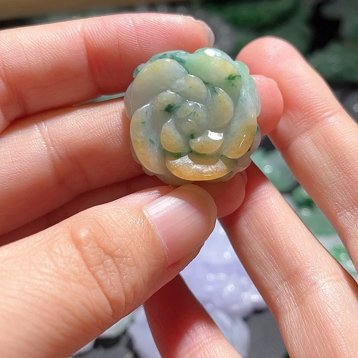 颈饰未镶嵌翡翠天