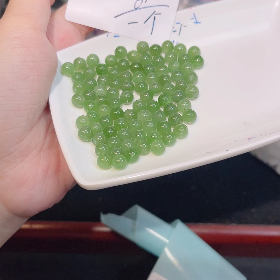 珠宝半成品未镶嵌水晶145 。