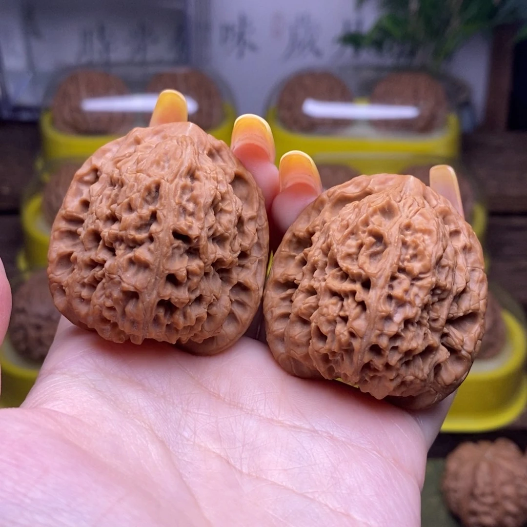 文玩核桃把件全品41尺南疆石红皮精品