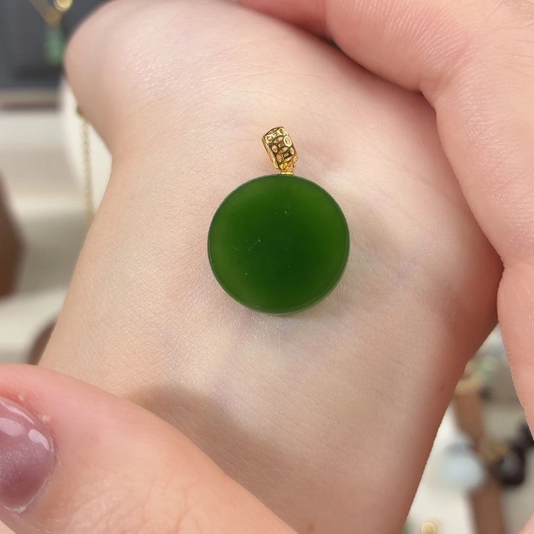 和田玉（碧玉）18K金镶嵌颈饰