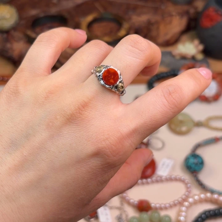 向***去南红玛瑙未镶嵌戒指