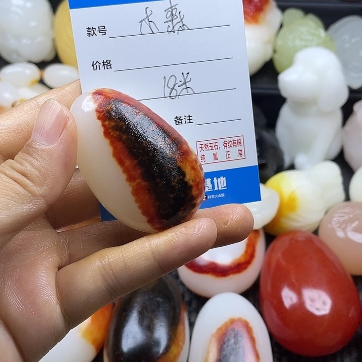 无花朵木**隅原石吊坠