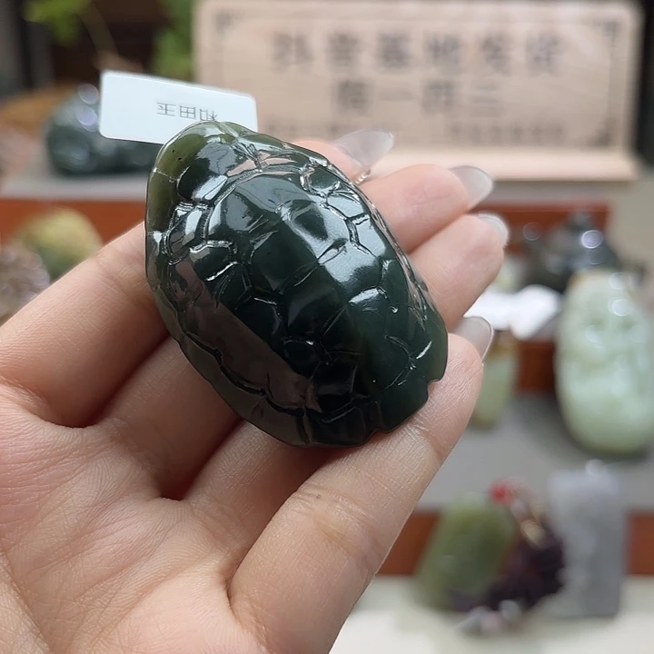 和田玉未镶嵌颈饰এ***