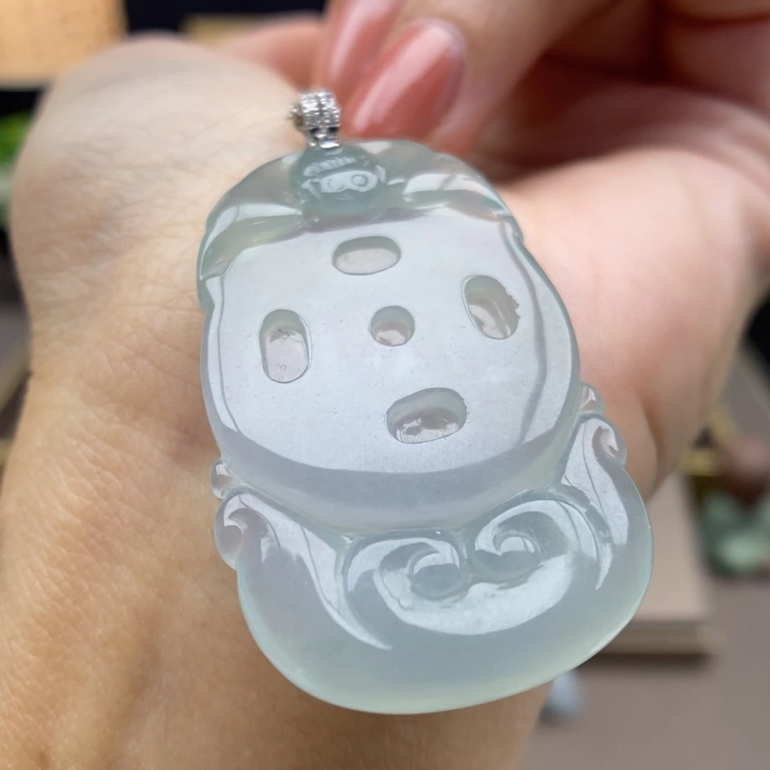 翡翠18K金镶嵌颈饰吊坠121