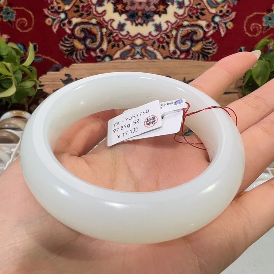 未镶嵌手镯和田玉新疆天然羊脂白高白高密高油