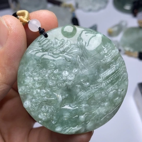 翡翠未镶嵌颈饰翡翠