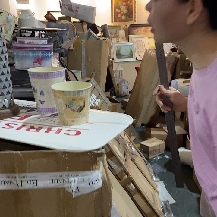太*义陶瓷花瓶，部分微瑕