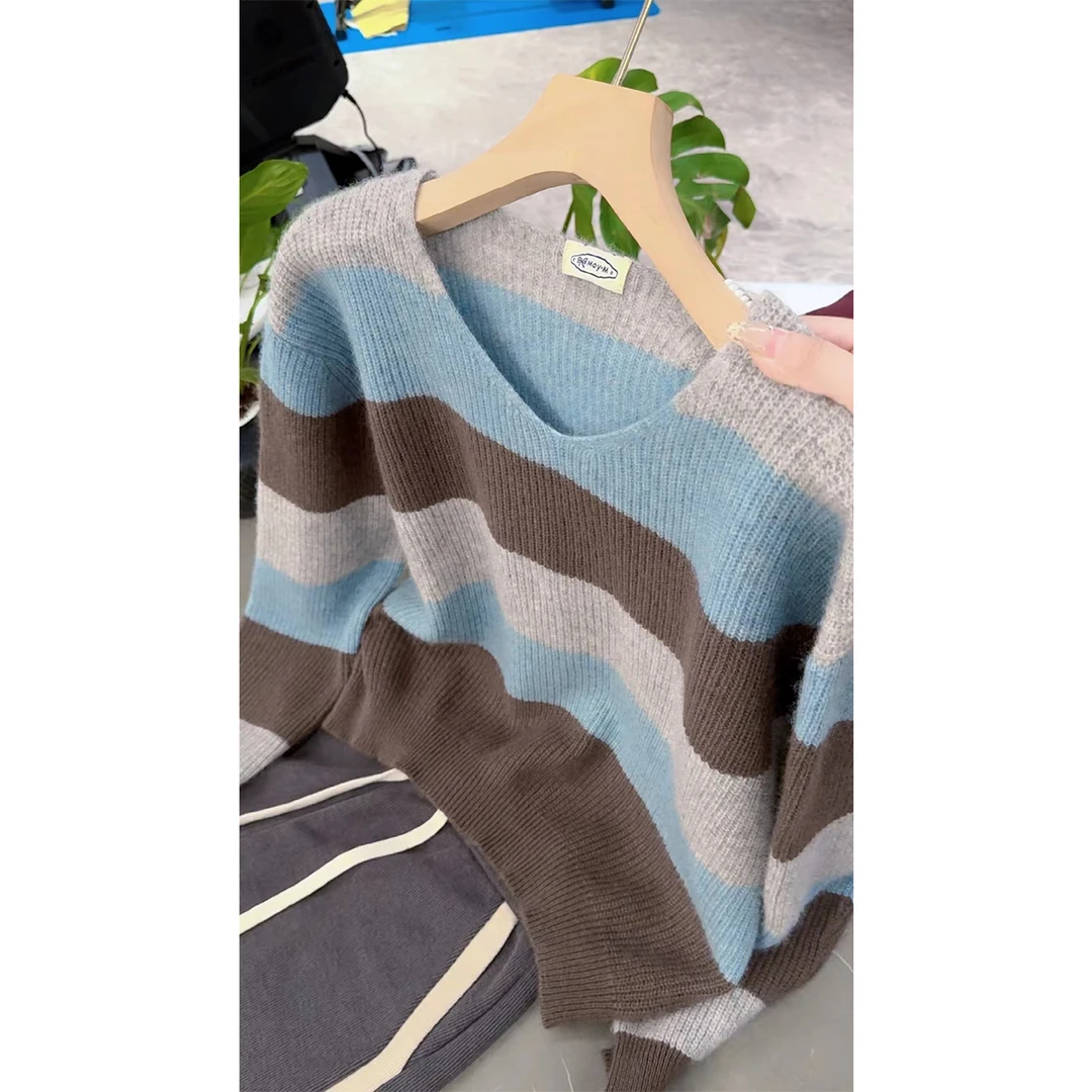 *早秋时尚休闲宽松拼色V领长袖针织衫秋冬女士毛衣外套-9457