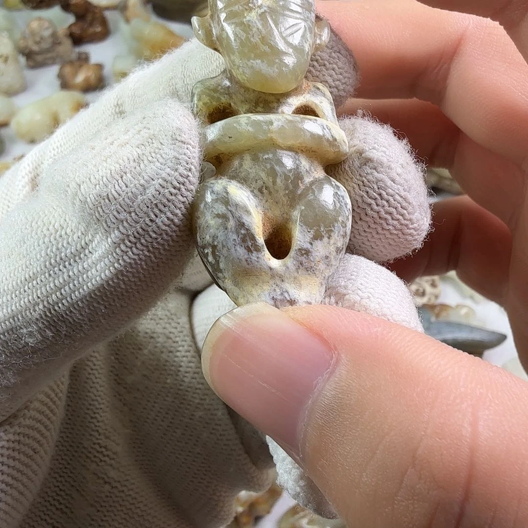 老***匠和田玉（糖玉）未镶嵌颈饰