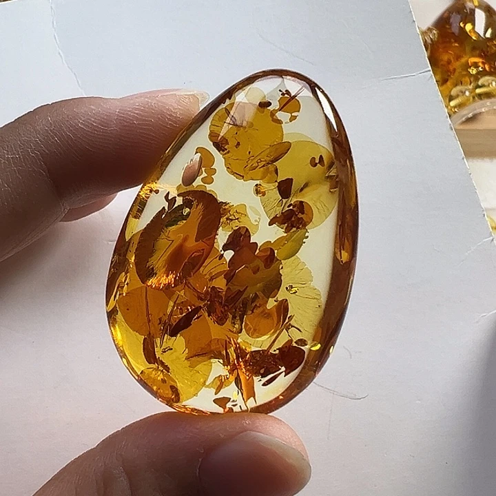琥珀（花珀）颈饰未镶嵌