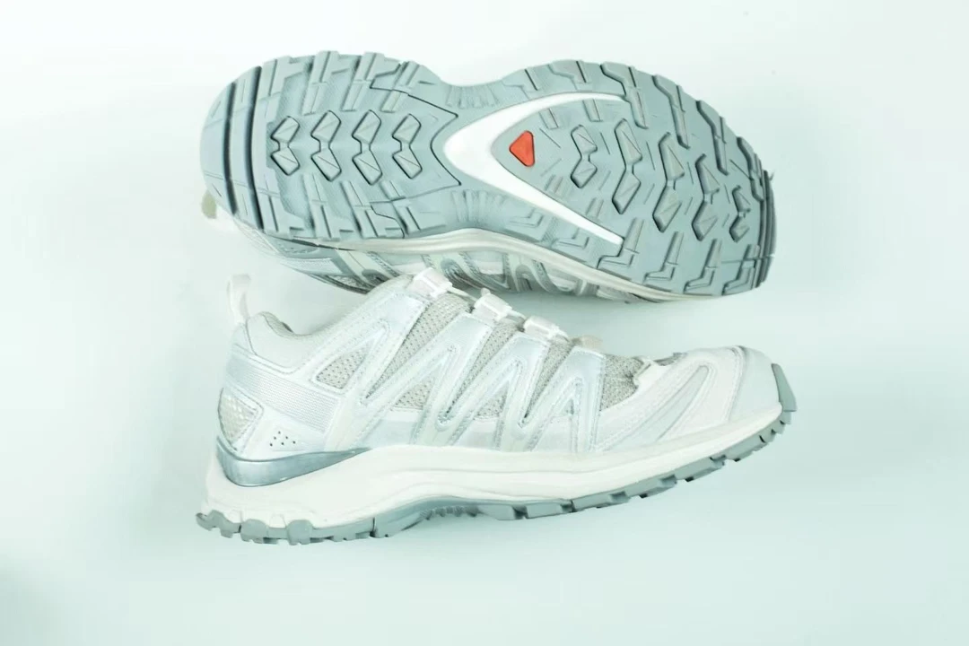 黎明兰 户外登山跑路露营碳板徒步鞋