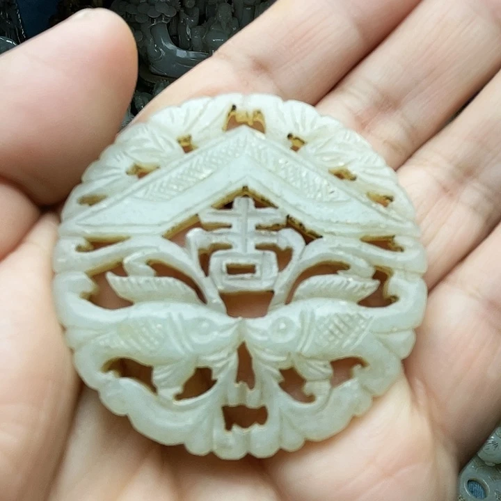 和田玉（青白玉）未镶嵌颈饰