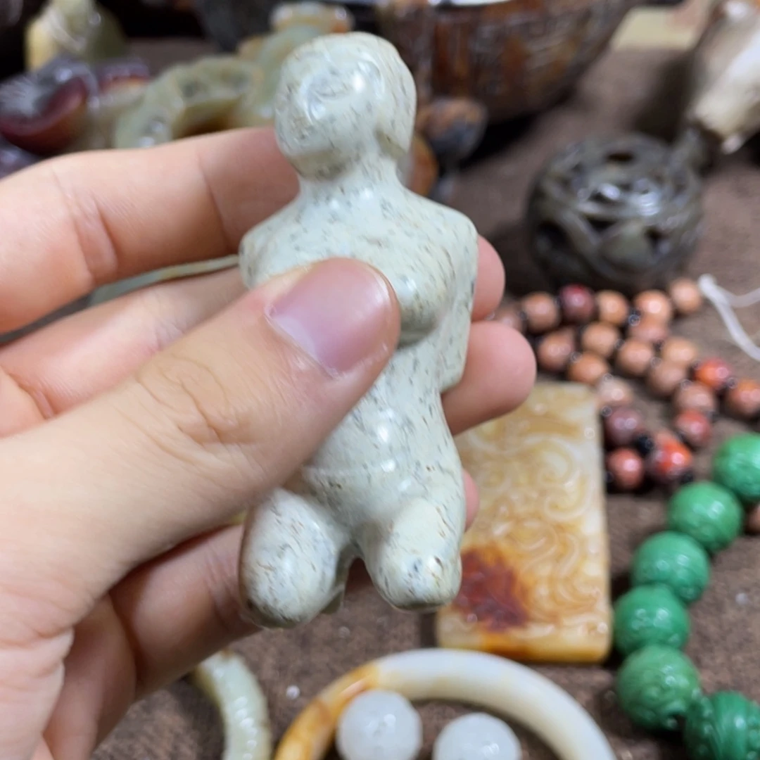 和田玉未镶嵌吊坠(不含链)