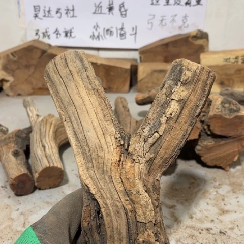 大果紫檀（缅甸花梨）淡**尘