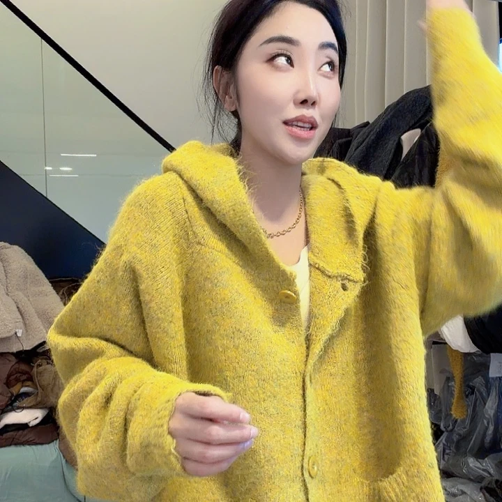 毛衣9567649896888