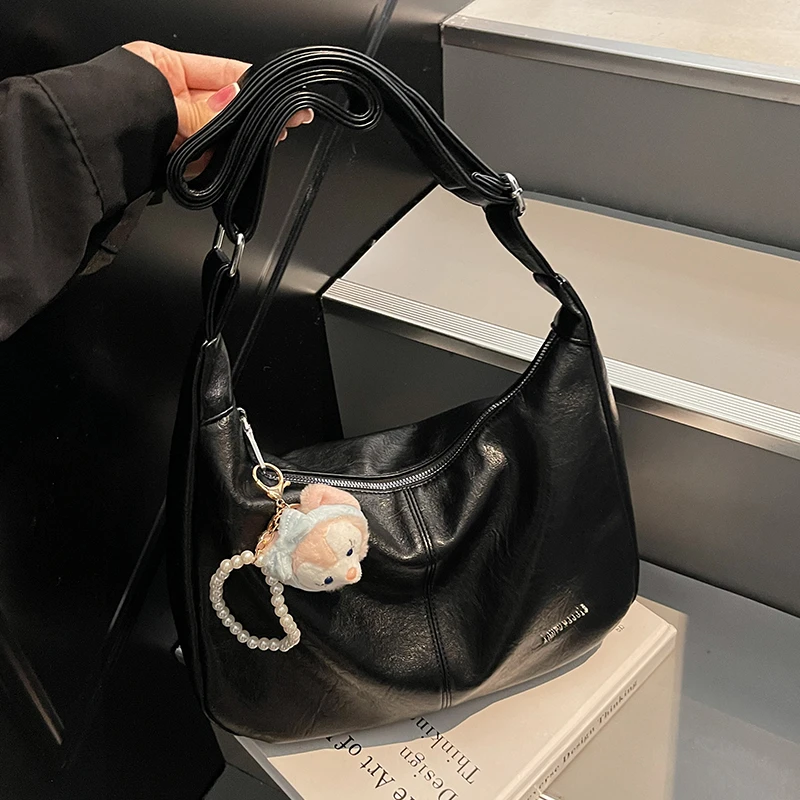 艾米兔女包2025新款通勤百搭简约纯色休闲韩系大容量单肩斜挎包