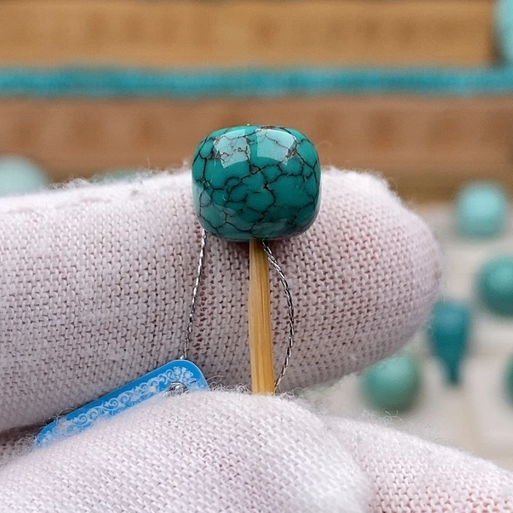 绿松石未镶嵌珠宝奇石10